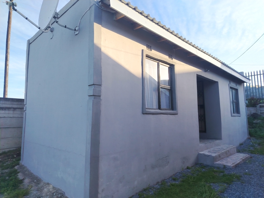 2 Bedroom Property for Sale in Gompo Town Eastern Cape